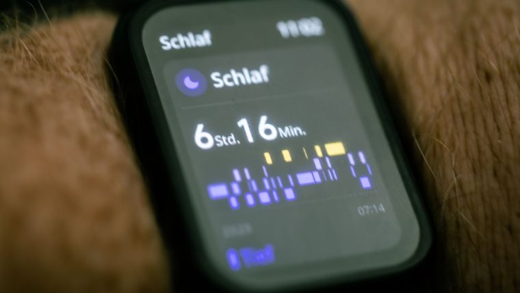 Montres et bracelets connectés : que mesurent-ils vraiment du sommeil ?
