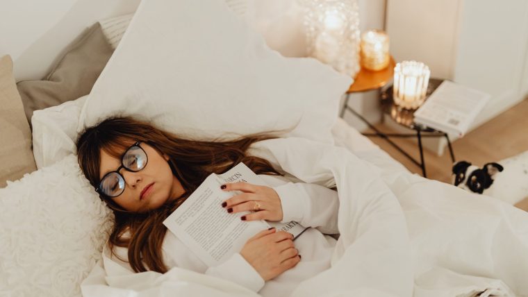 La paralysie du sommeil : que se passe-t-il vraiment ?