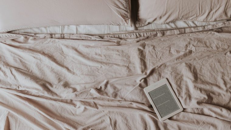 Après une nuit blanche : comment récupérer sans tout dérégler